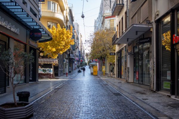 Lockdown: Γιατί δεν αποδίδουν τα αυστηρά μέτρα; | imommy.gr