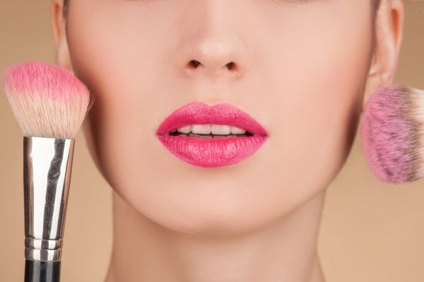 Ρουζ: Η viral τεχνική του TikTok που θα σας χαρίσει ροδαλά μάγουλα | imommy.gr