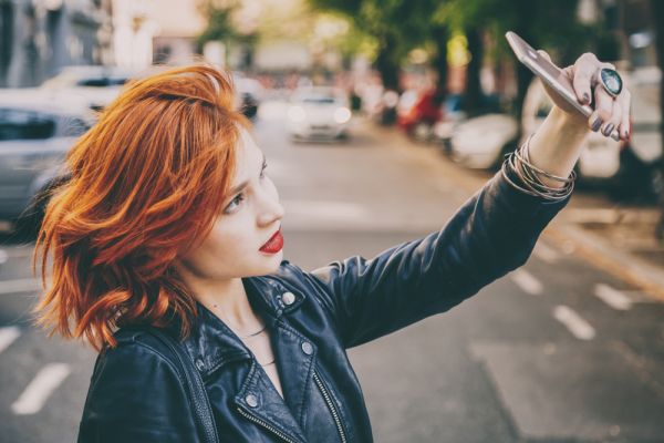 Το νέο χάλκινο haircolor που θα ερωτευτείτε | imommy.gr