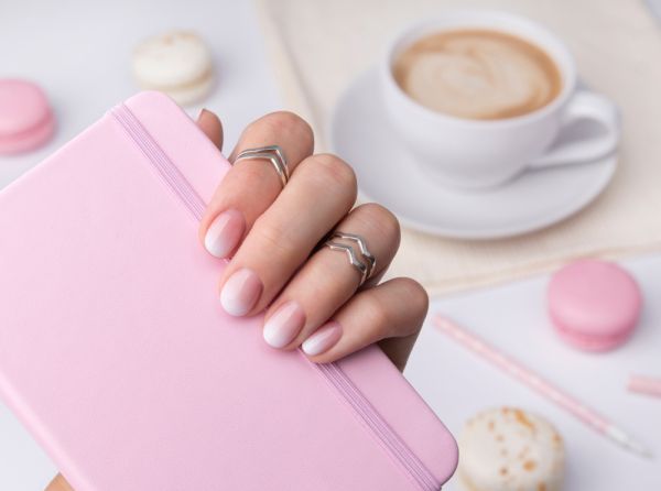 Pink Ombré: Τα nail designs για άκρως χαριτωμένο μανικιούρ | imommy.gr