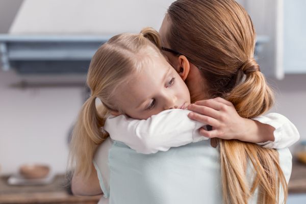 Αυτές είναι οι 3 μαγικές λέξεις που ηρεμούν ένα θυμωμένο παιδί | imommy.gr